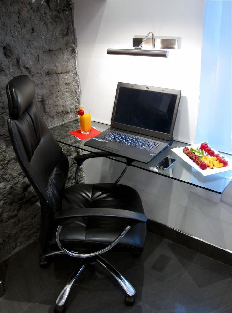 Aparthotel Komorowski Luxury Guest 4*