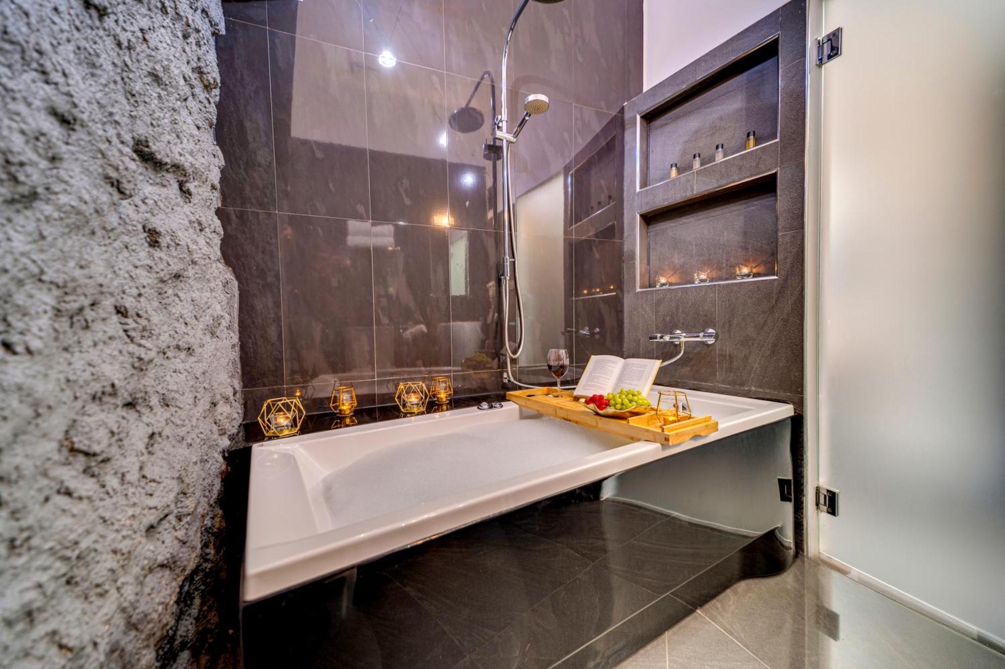 Komorowski Luxury Guest Aparthotel Krakow