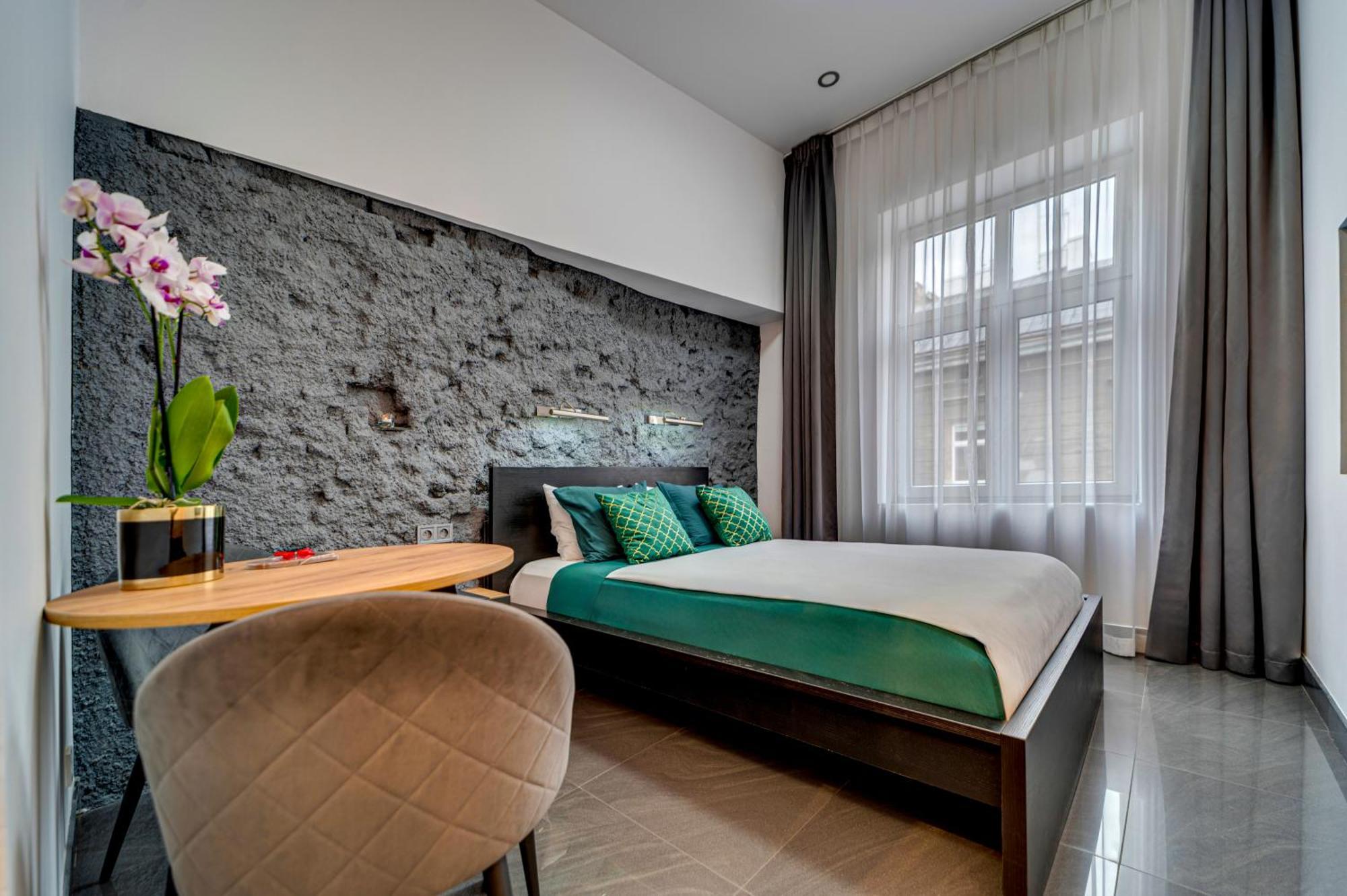 Komorowski Luxury Guest Hotel apartamentowy Kraków