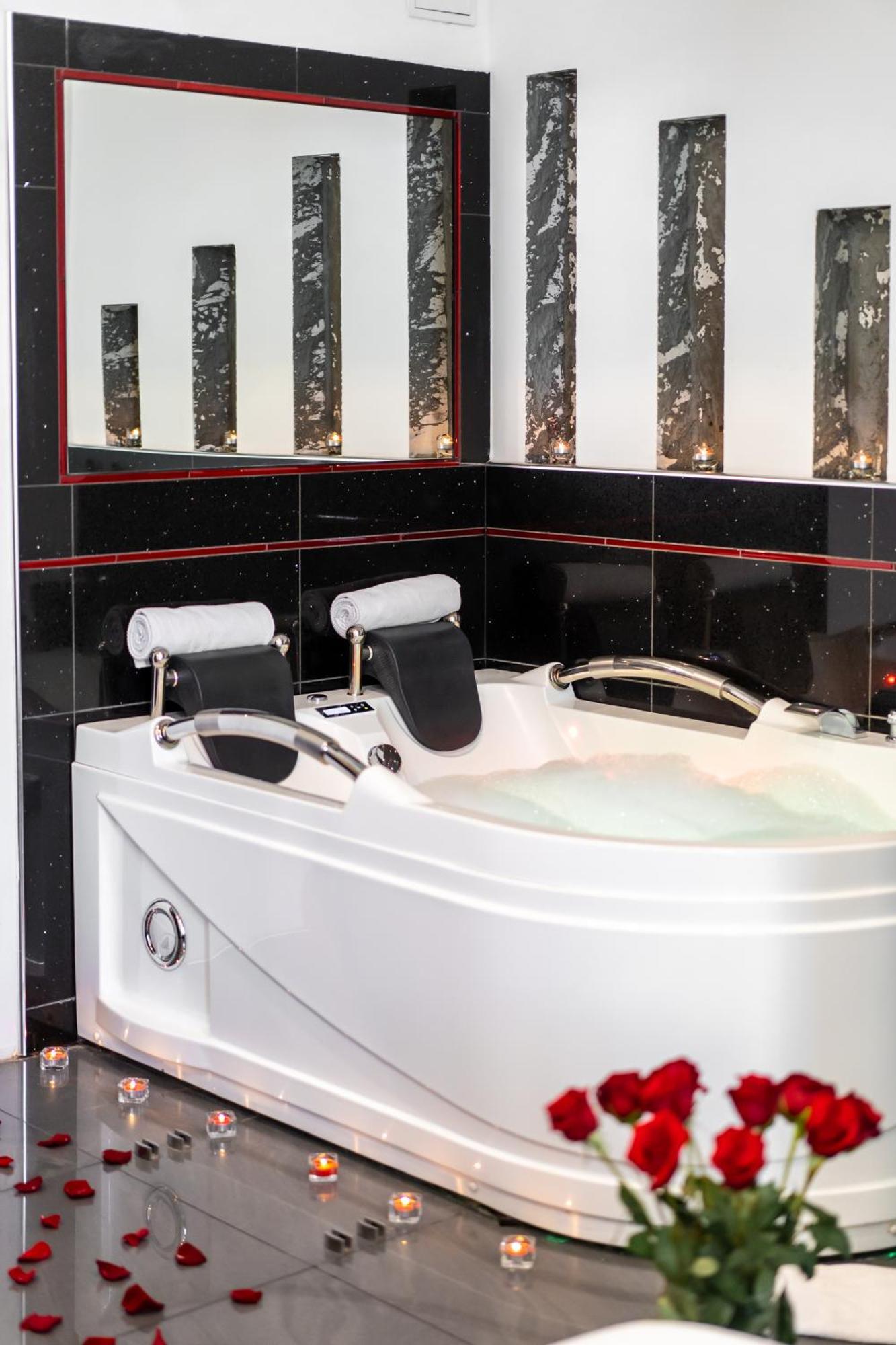 Komorowski Luxury Guest Aparthotel 4*